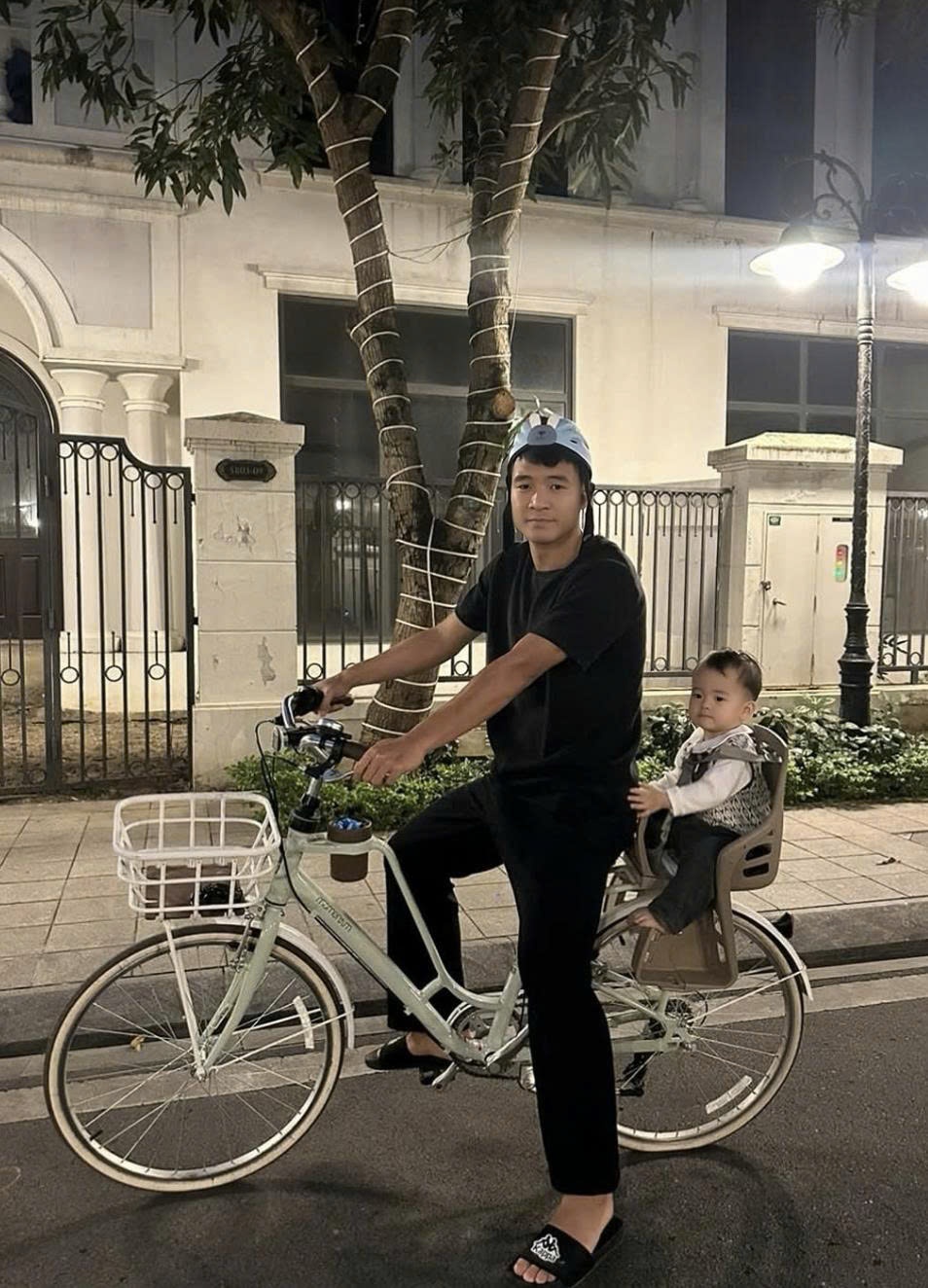 Đoàn Văn Hậu ảnh 2 Doan Van Hau anh 2