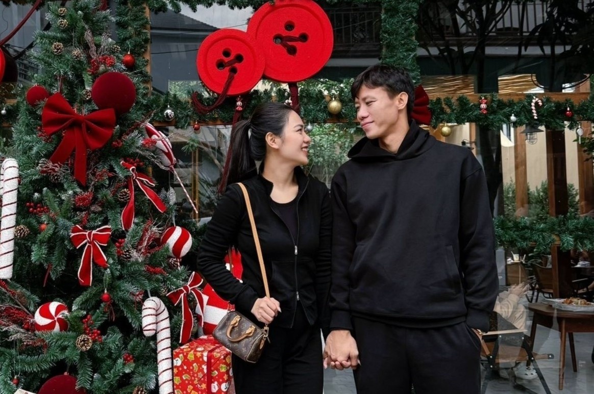 Dan WAG tuyen Viet Nam check-in Giang sinh som hinh anh