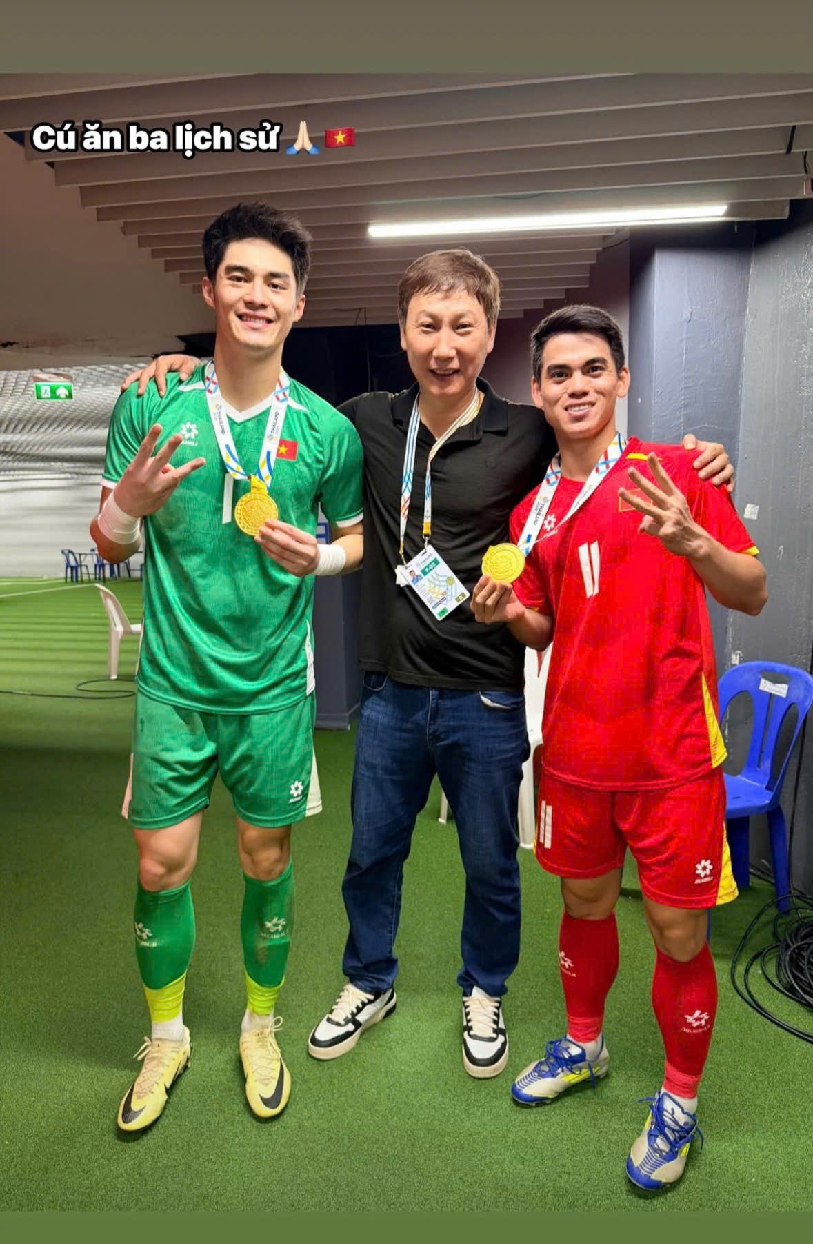 Trung Kien khoe HCV anh 1