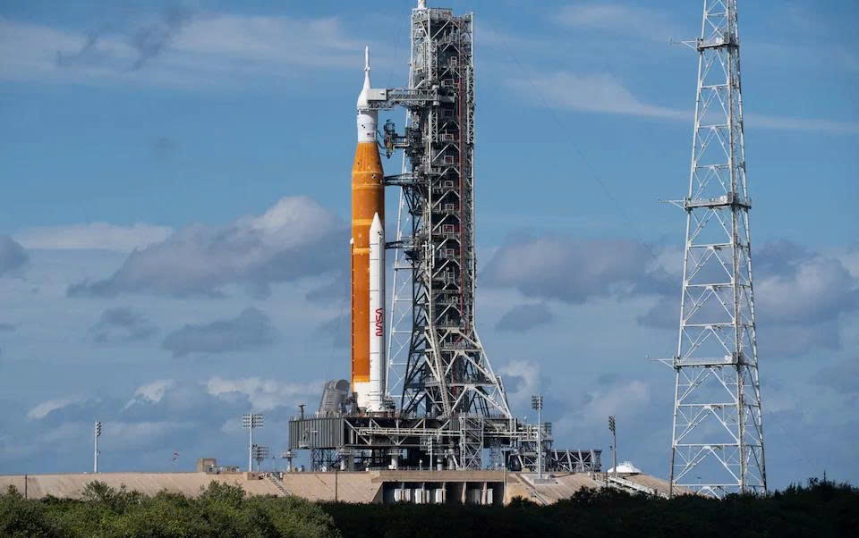 Giac mong Mat Trang anh 3