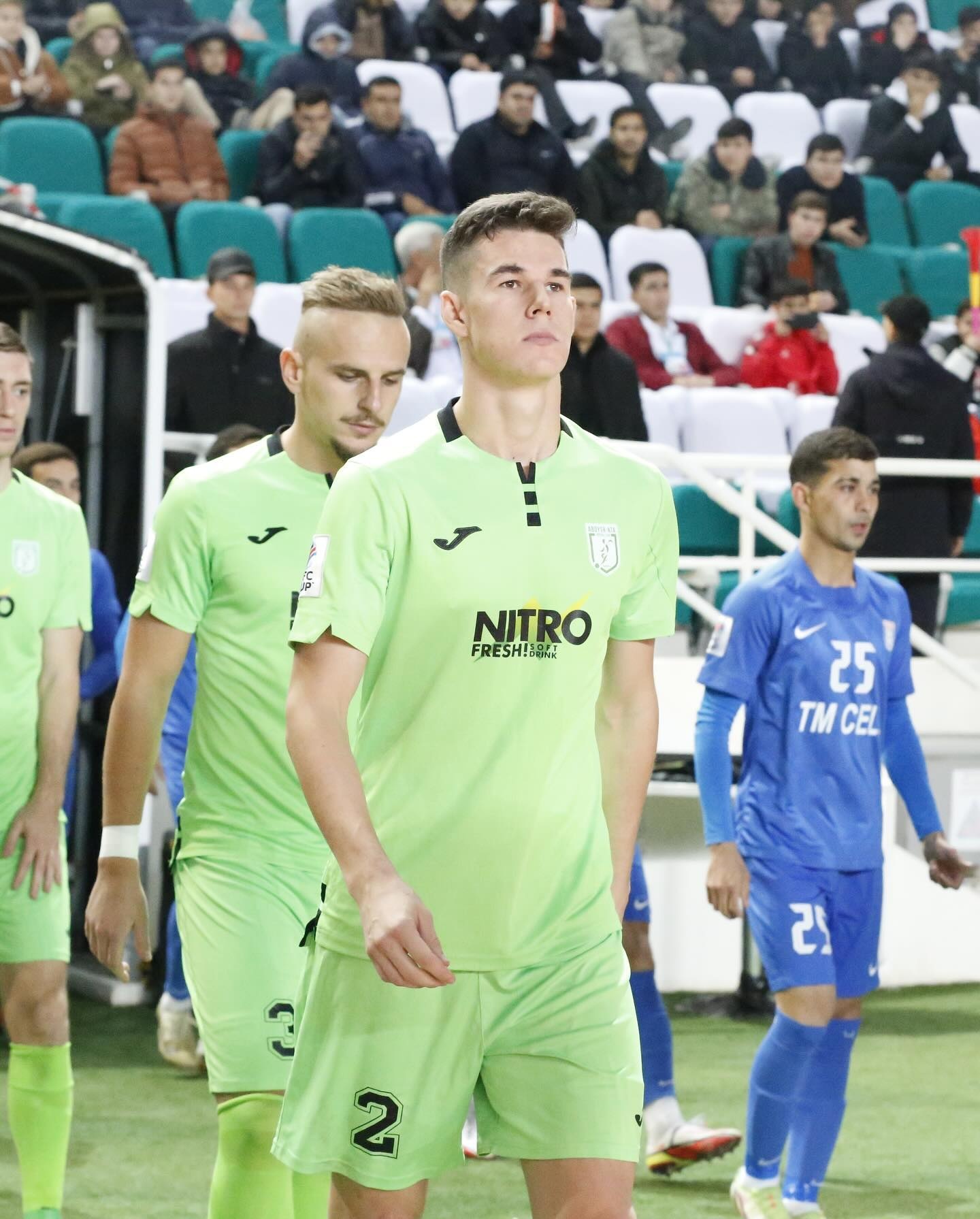 trung vệ ảnh 5 trung ve anh 5