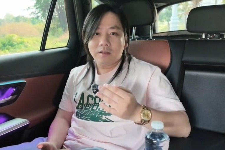 Tiet lo gay soc cua Khoa Pug ve tinh trang tai chinh hinh anh