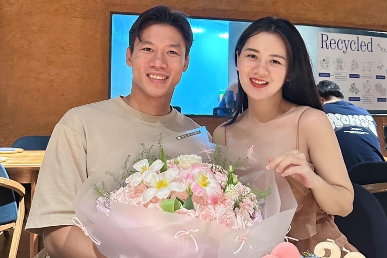 Que Ngoc Hai ky niem 8 nam cuoi cuu hoa khoi DH Vinh hinh anh