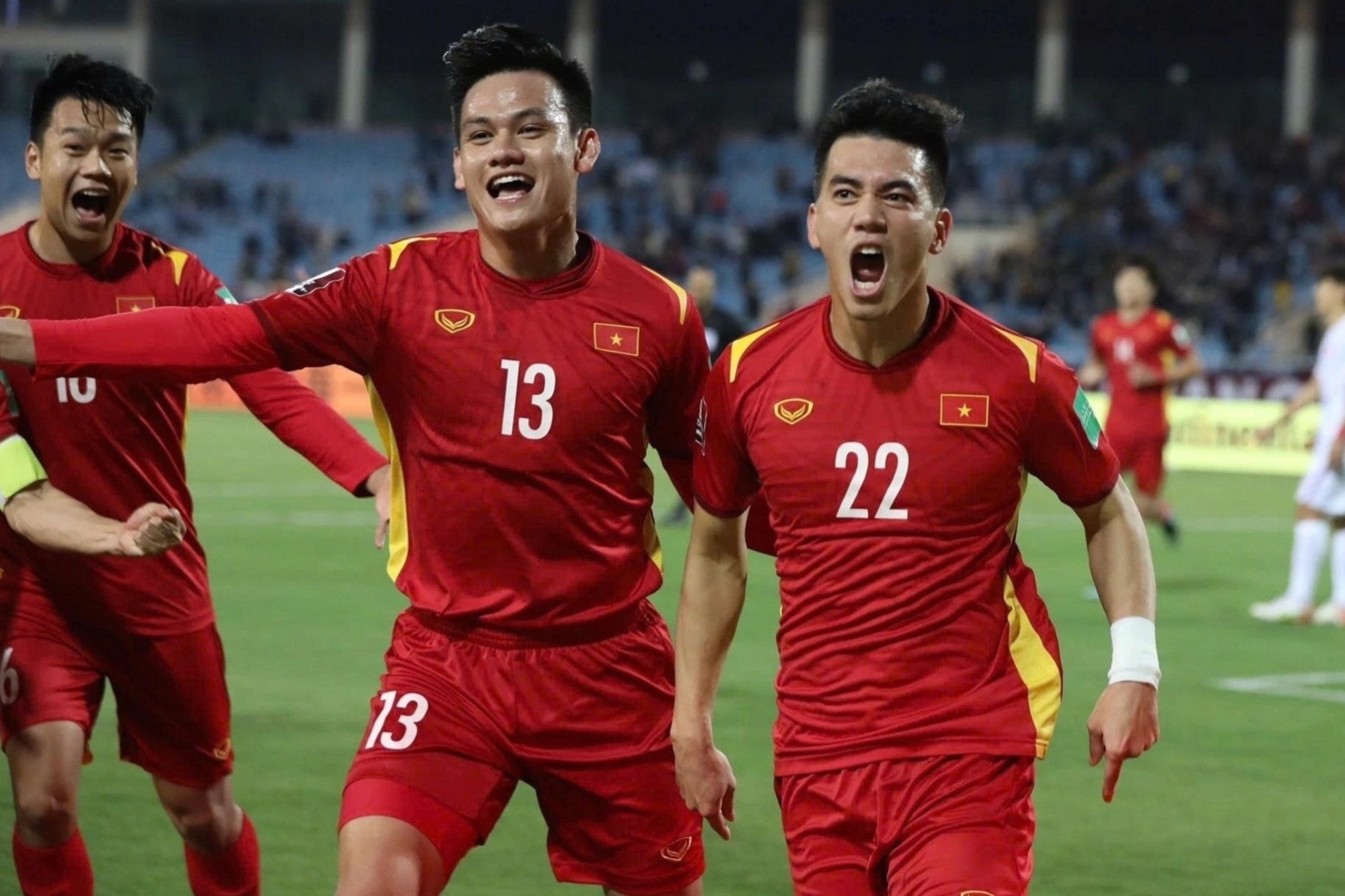 Thua Viet Nam dung mung 1 Tet van am anh bong da Trung Quoc hinh anh