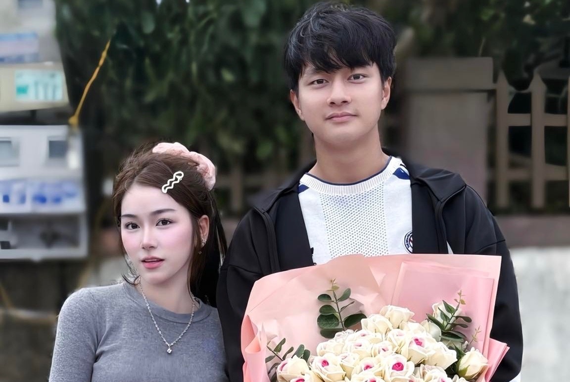 Em gai thu mon Cao Van Binh gay chu y hinh anh