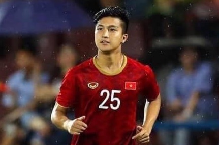 Cau thu Viet kieu bao tin vui sau nua nam giai nghe hinh anh