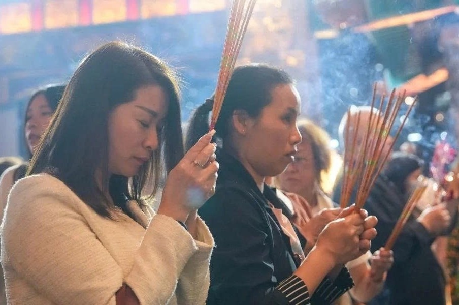 Le vat, van khan cung mo hang dau nam Binh Ngo 2026 hinh anh