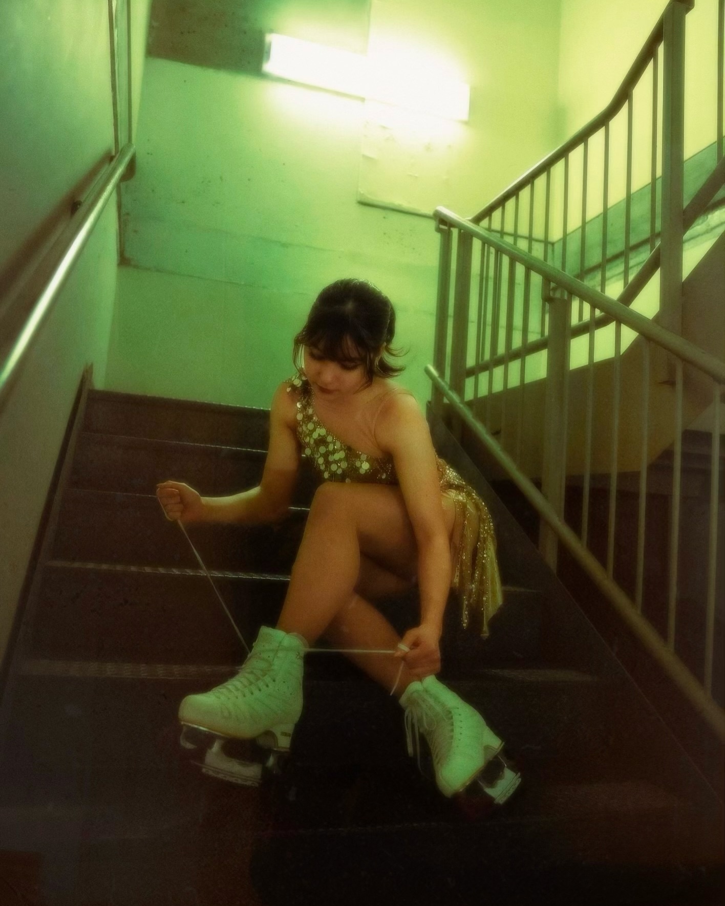 nu than truot bang anh 7