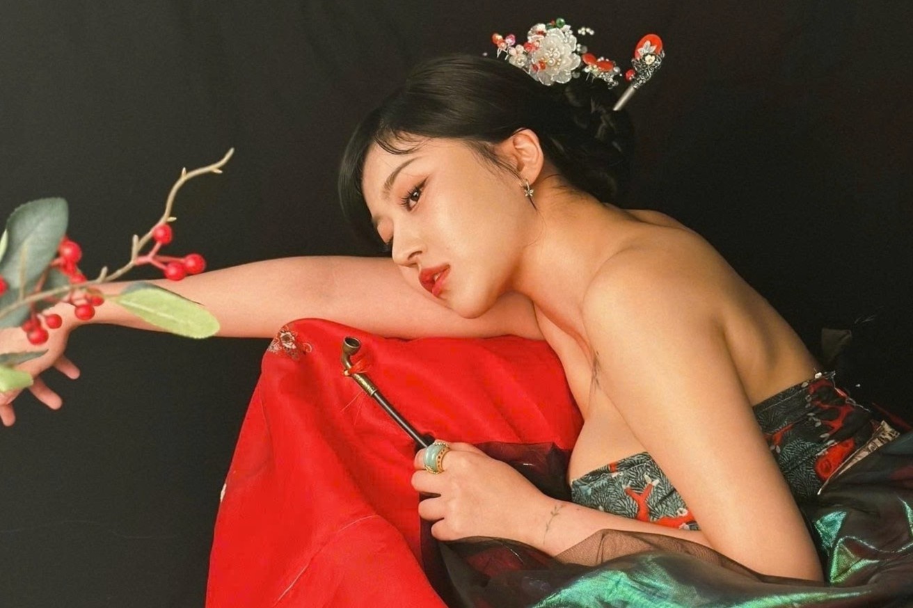 Phap su Han Quoc la me don than, bi du do sinh con nam 19 tuoi hinh anh