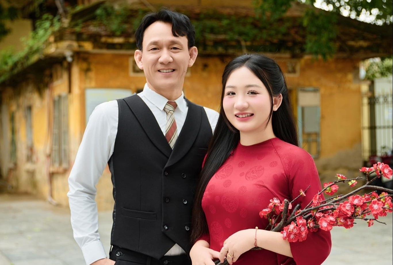 Chuyen tinh 'chu - chau' cua HLV taekwondo 50 tuoi o TP.HCM hinh anh