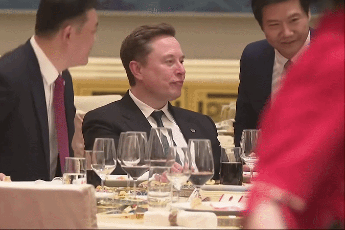 3 giay gay bao toan cau cua Elon Musk va CEO Xiaomi hinh anh