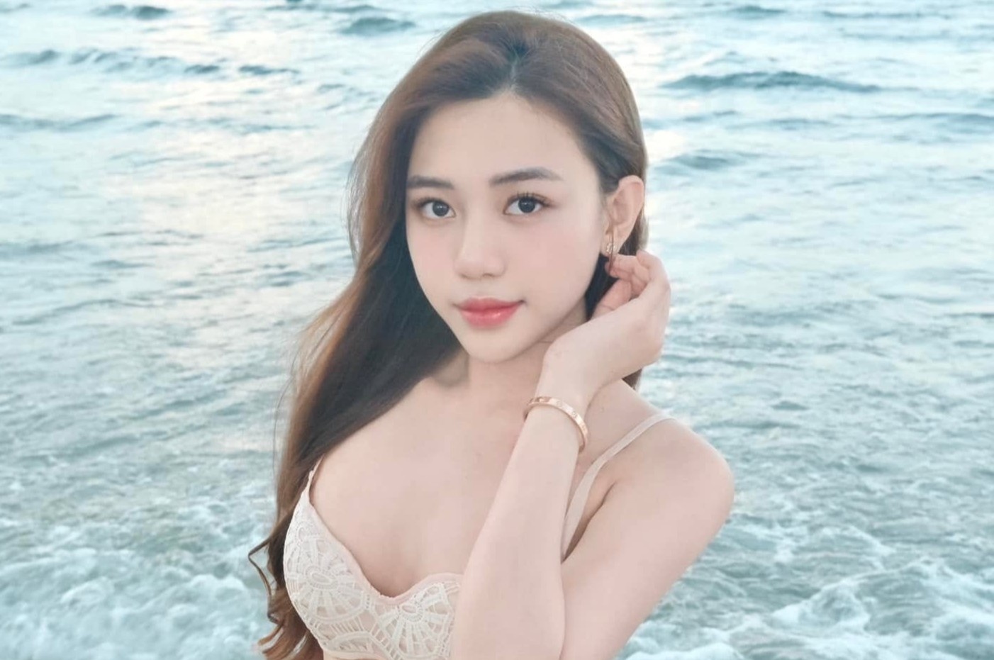Sac voc 'chi dep' vua duoc hau ve tuyen Viet Nam cau hon hinh anh