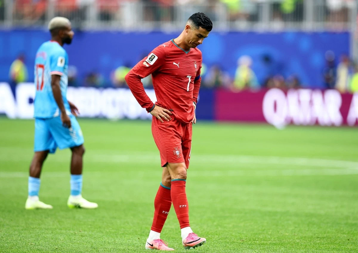 Cau noi ve Ronaldo thoi bung gian du hinh anh