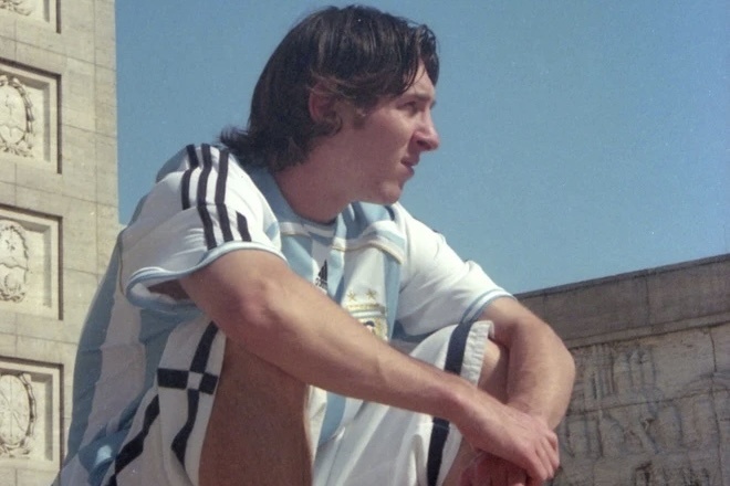 Anh chua tung cong bo cua Messi 20 nam truoc hinh anh