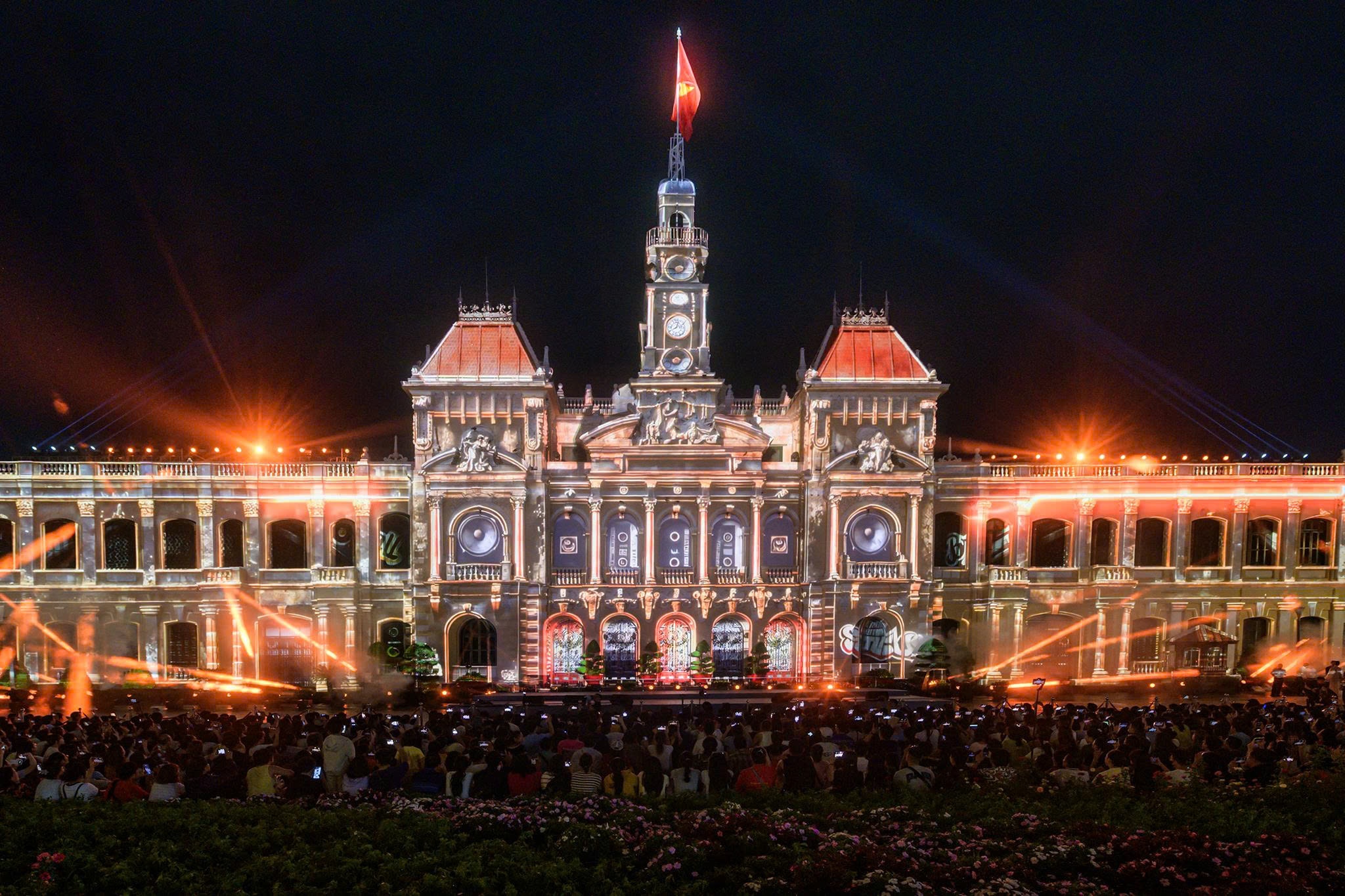 phao hoa anh 2