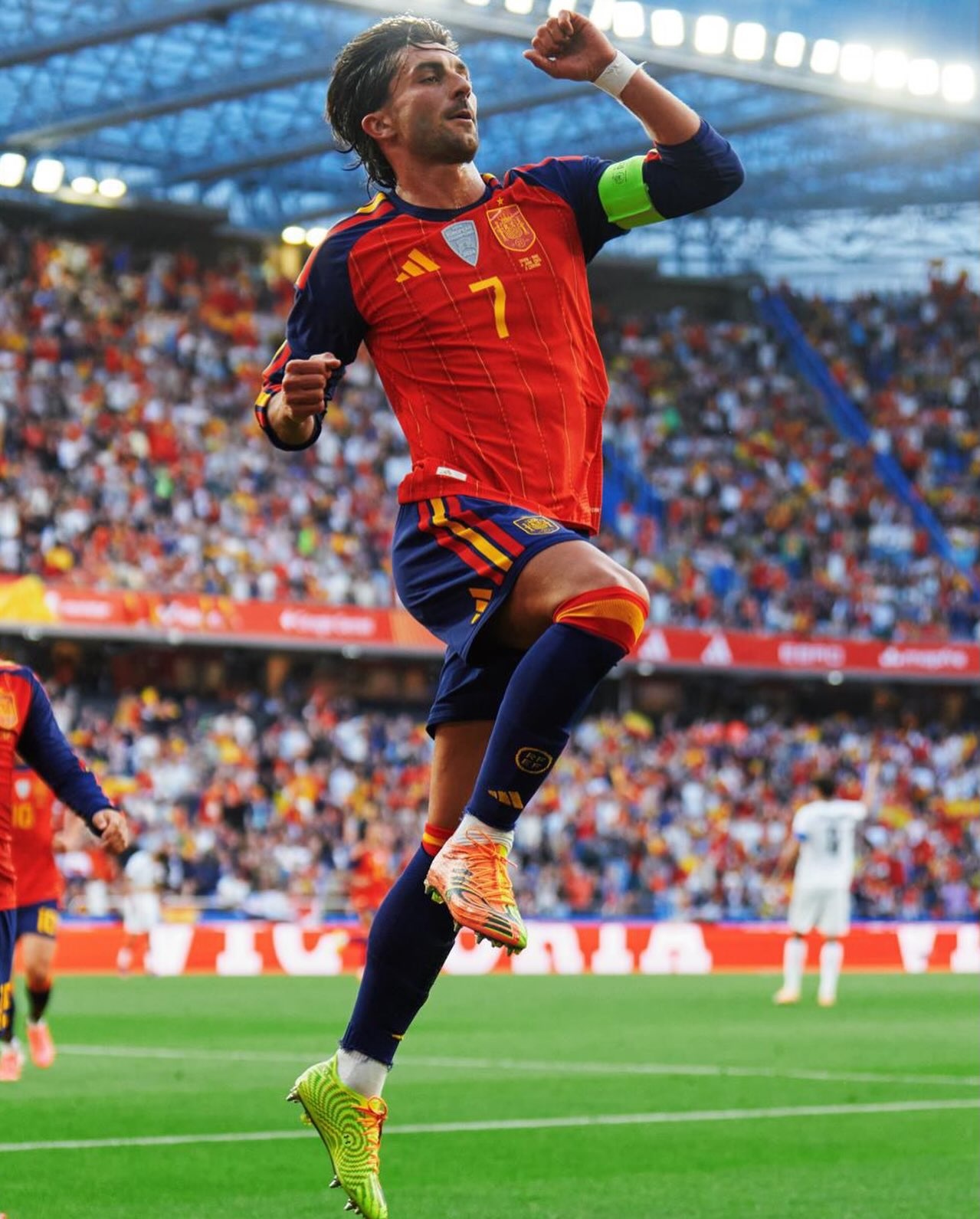 Cucurella ảnh 4