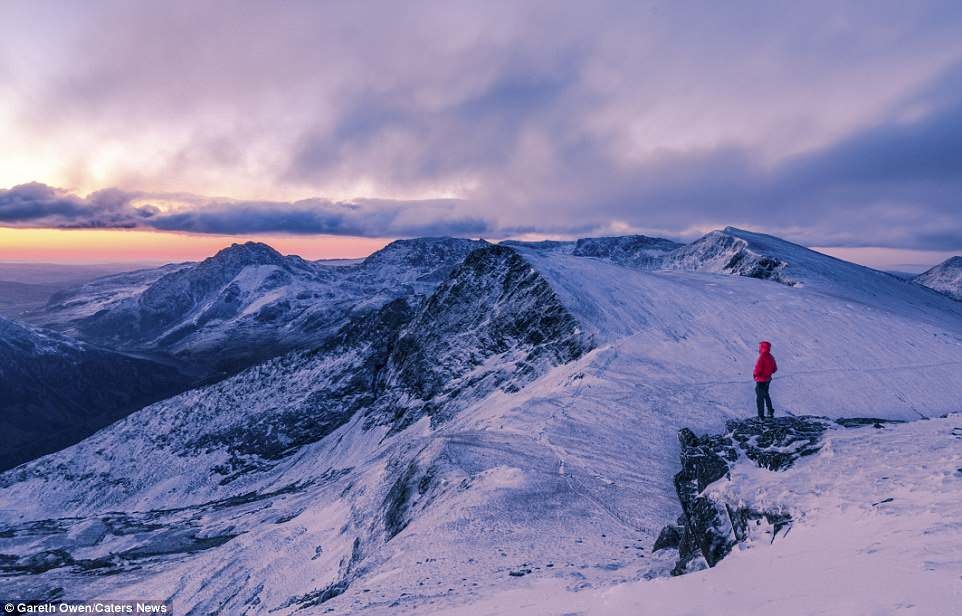 Man nhan ngam nui non hung vi cua Snowdonia xu Wales hinh anh