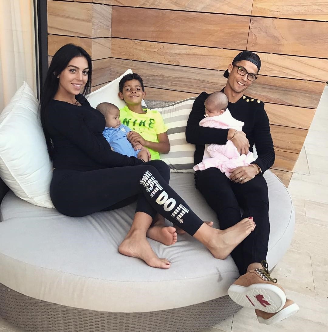 chuyen du lich cua Ronaldo anh 1