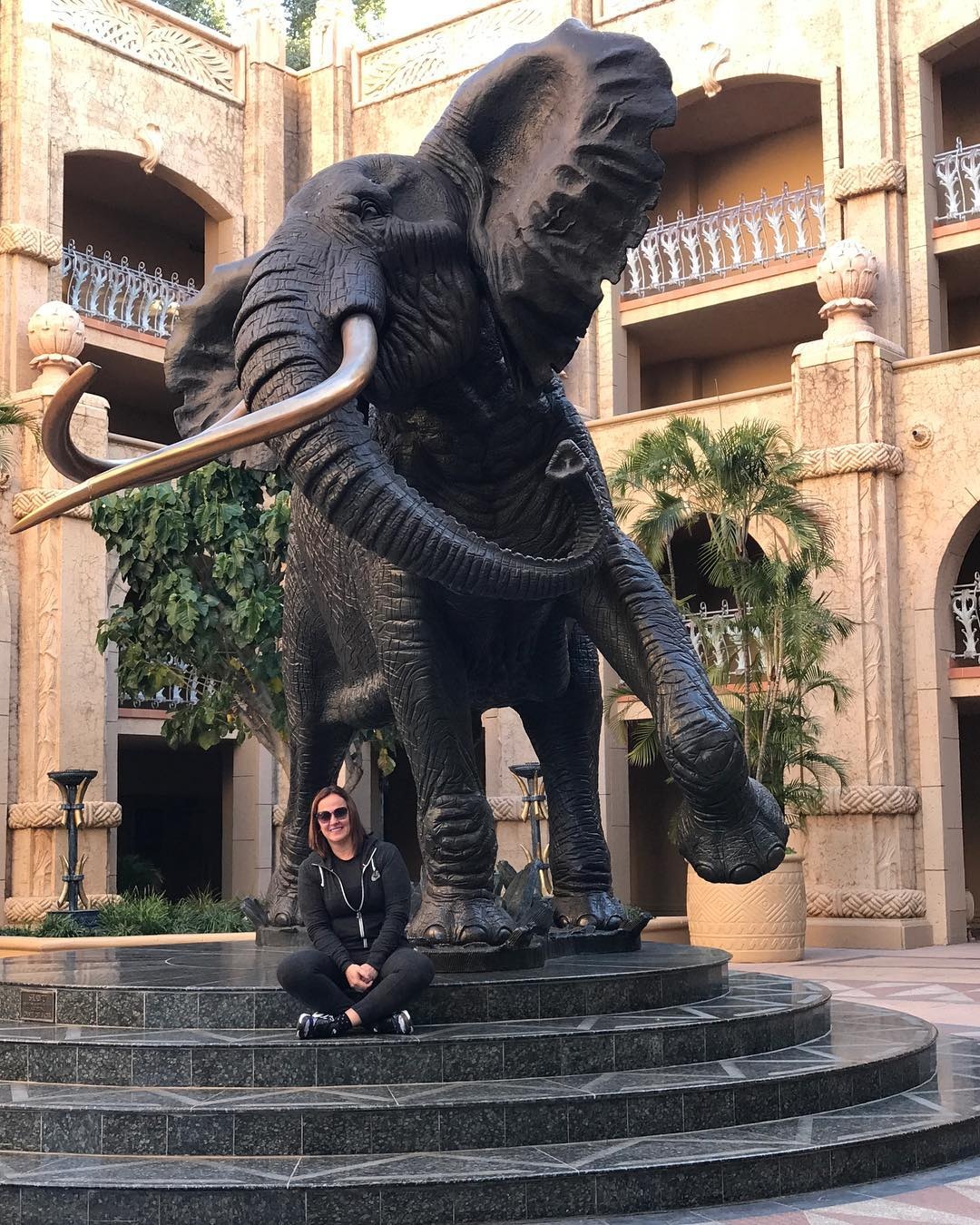 Neymar di du lich anh 18