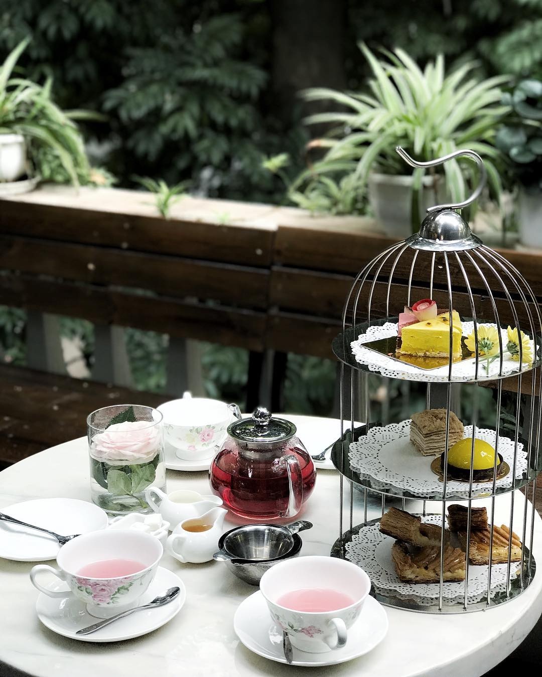 quan ca phe thanh lich sang chanh o Ha Noi anh 24