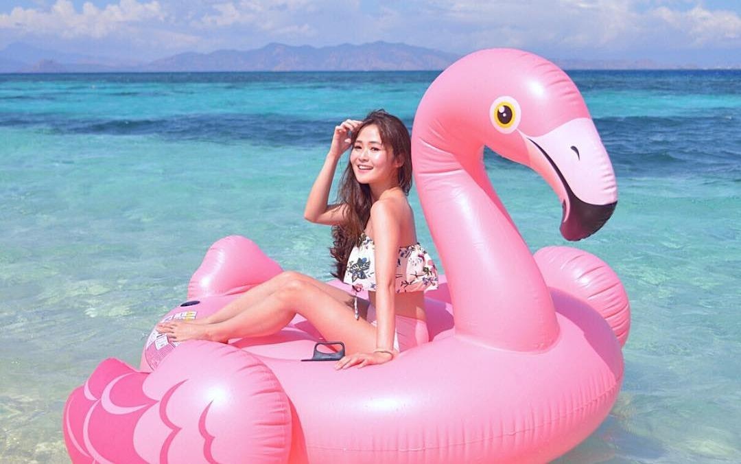 Kham pha bai bien hong dep nhu co tich tai Indonesia hinh anh