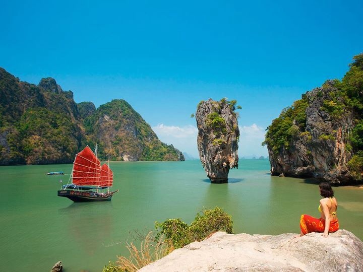 Vi sao dao Phuket thu hut du khach quoc te? hinh anh