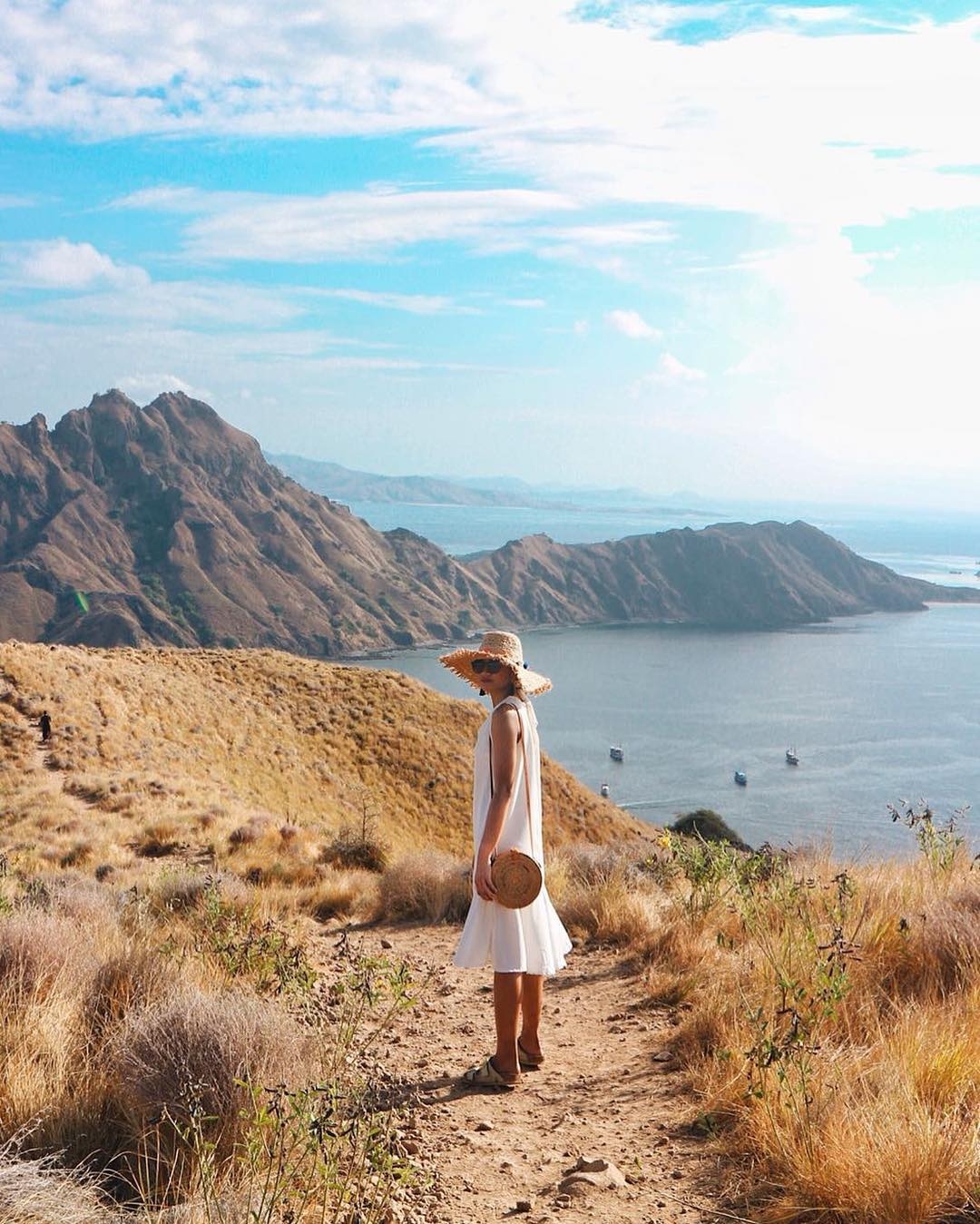 bai bien hong dao Komodo anh 11