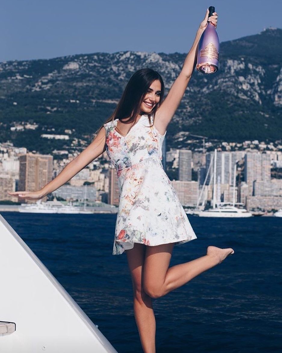 du lịch cùng nàng WAGs Charlotte Pirroni ảnh 6 du lich cung nang WAGs Charlotte Pirroni anh 6