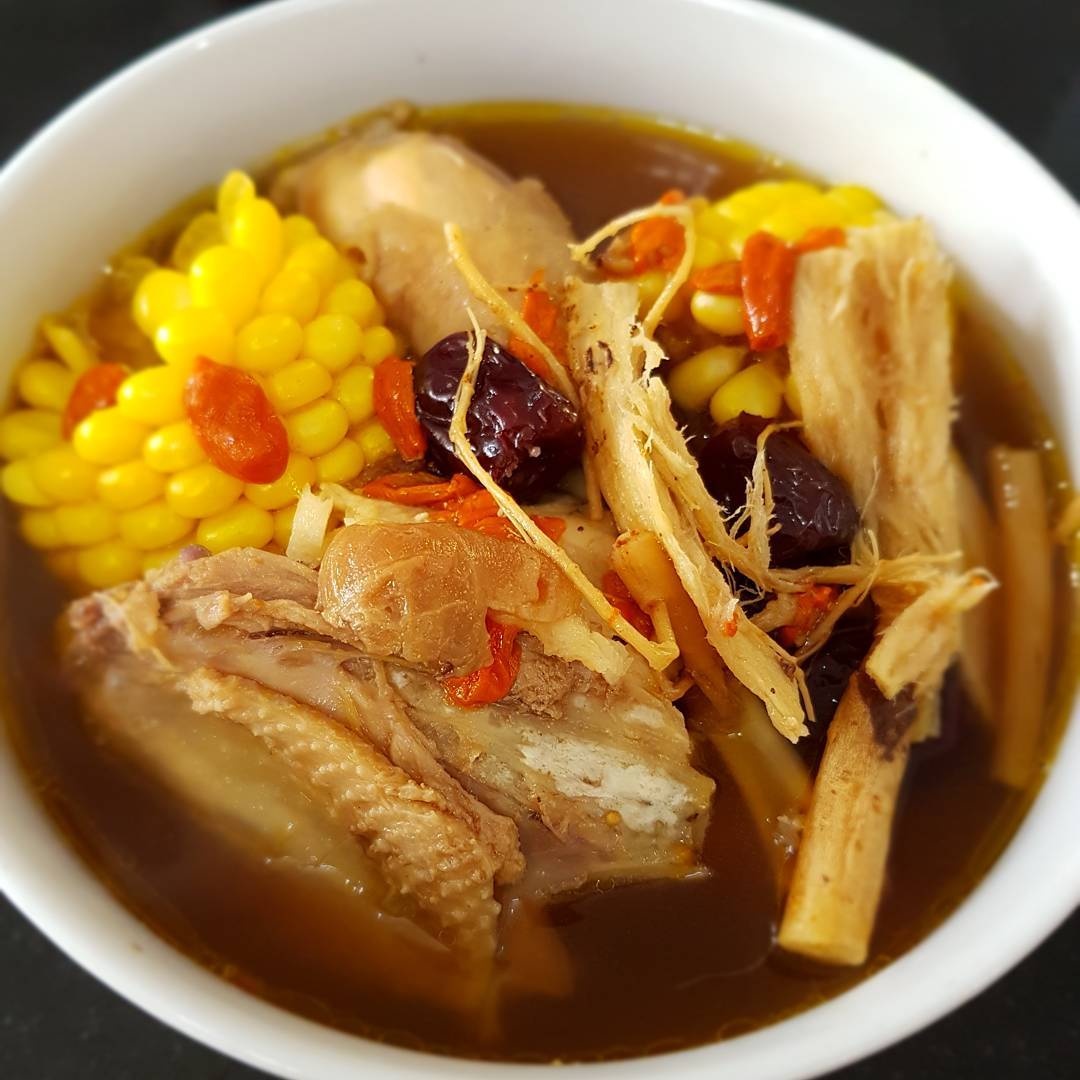 cac quan lau Ha Noi ngay gio mua anh 12