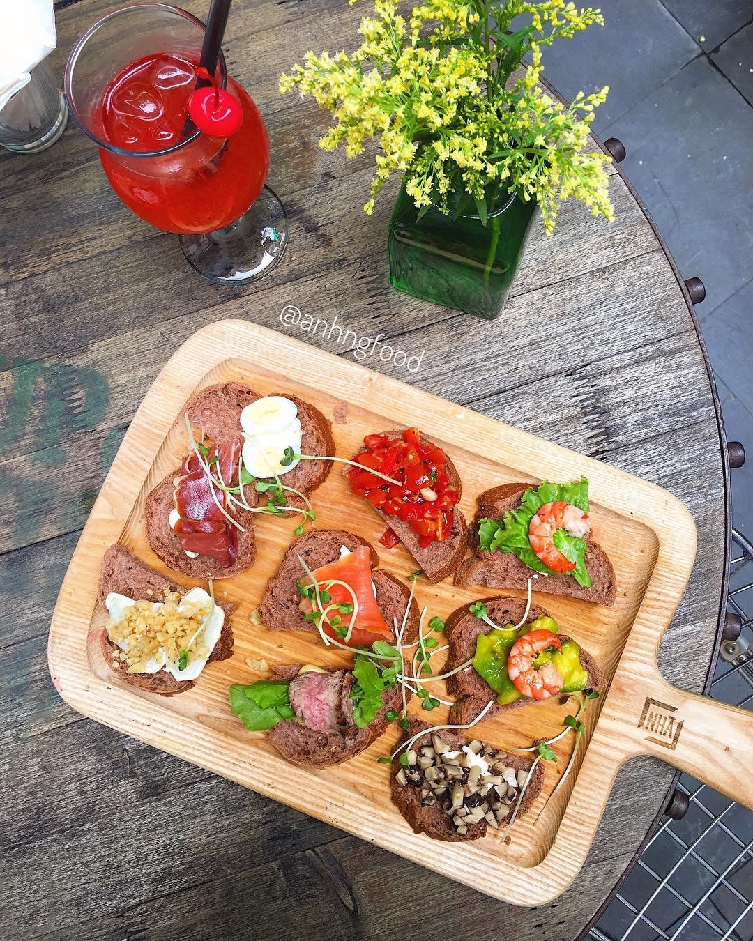 quan an ngon dip 20/10 anh 12