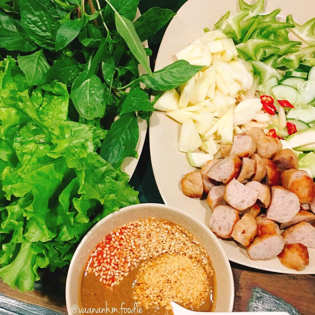 quan an ngon dip 20/10 anh 5