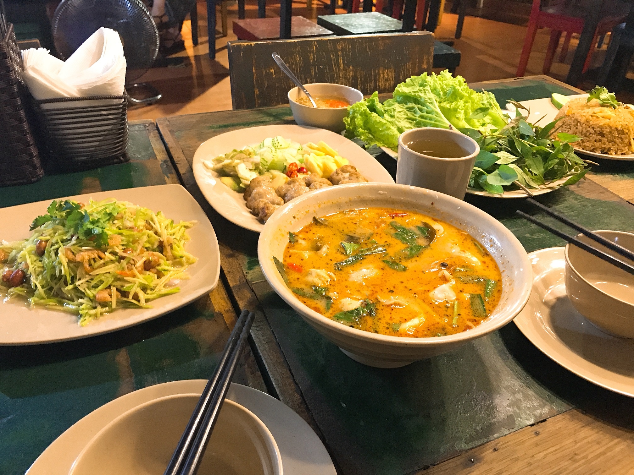 quan an ngon dip 20/10 anh 6