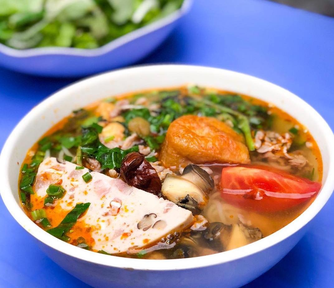 Mo mam 8 quan an dem ngon bo re giua long Ha Noi hinh anh