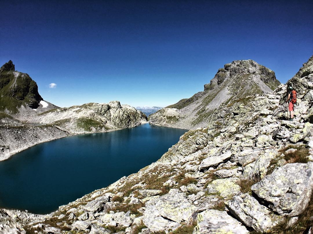 10 chon thien duong dang hien dien tren Trai Dat hinh anh