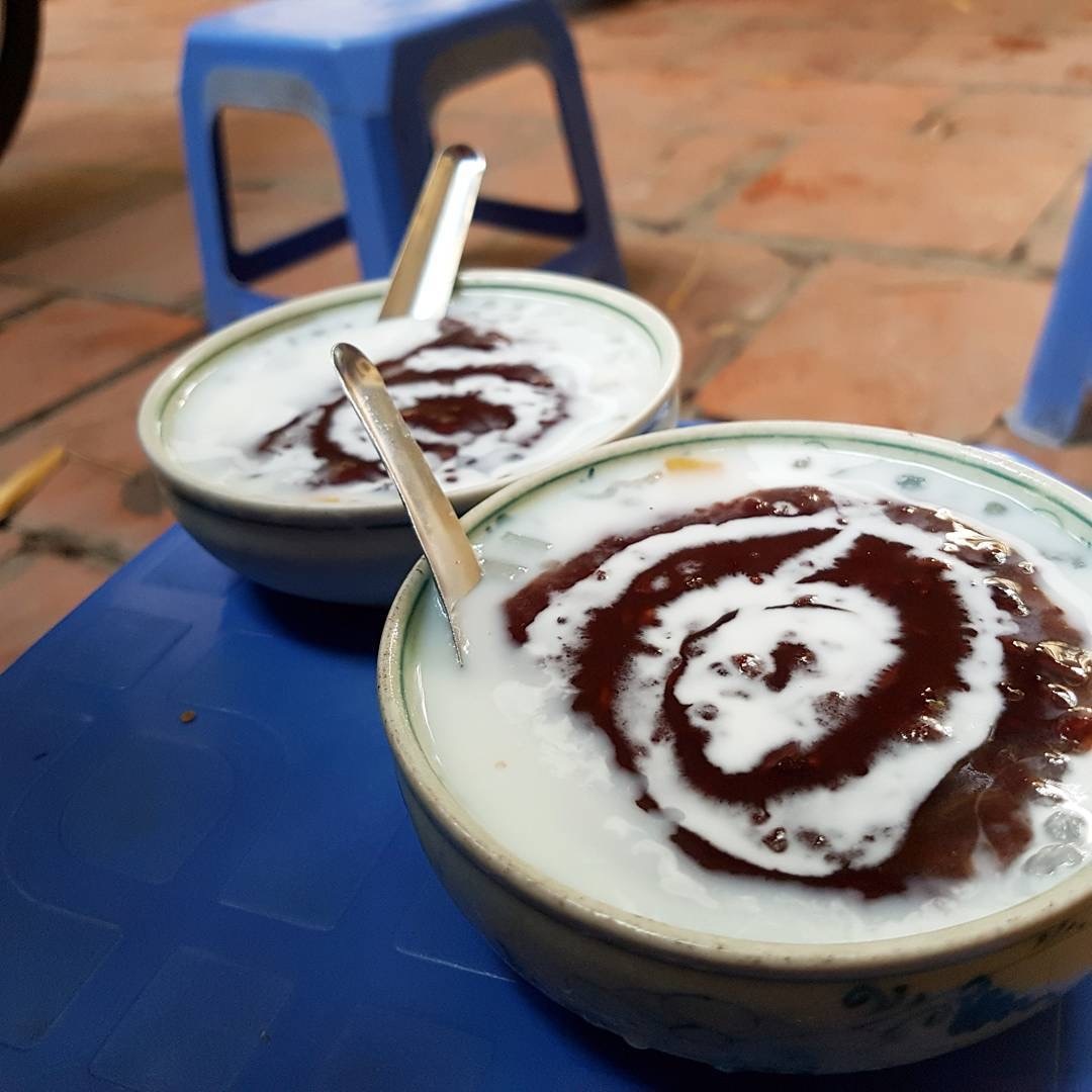 quan an vat cua the he 8X 9X anh 6