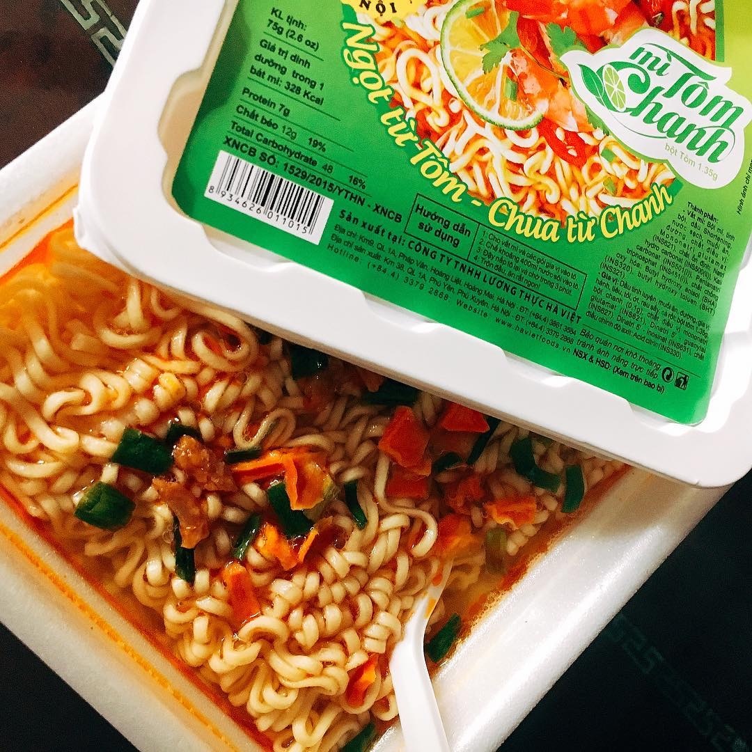 quan an vat cua the he 8X 9X anh 9