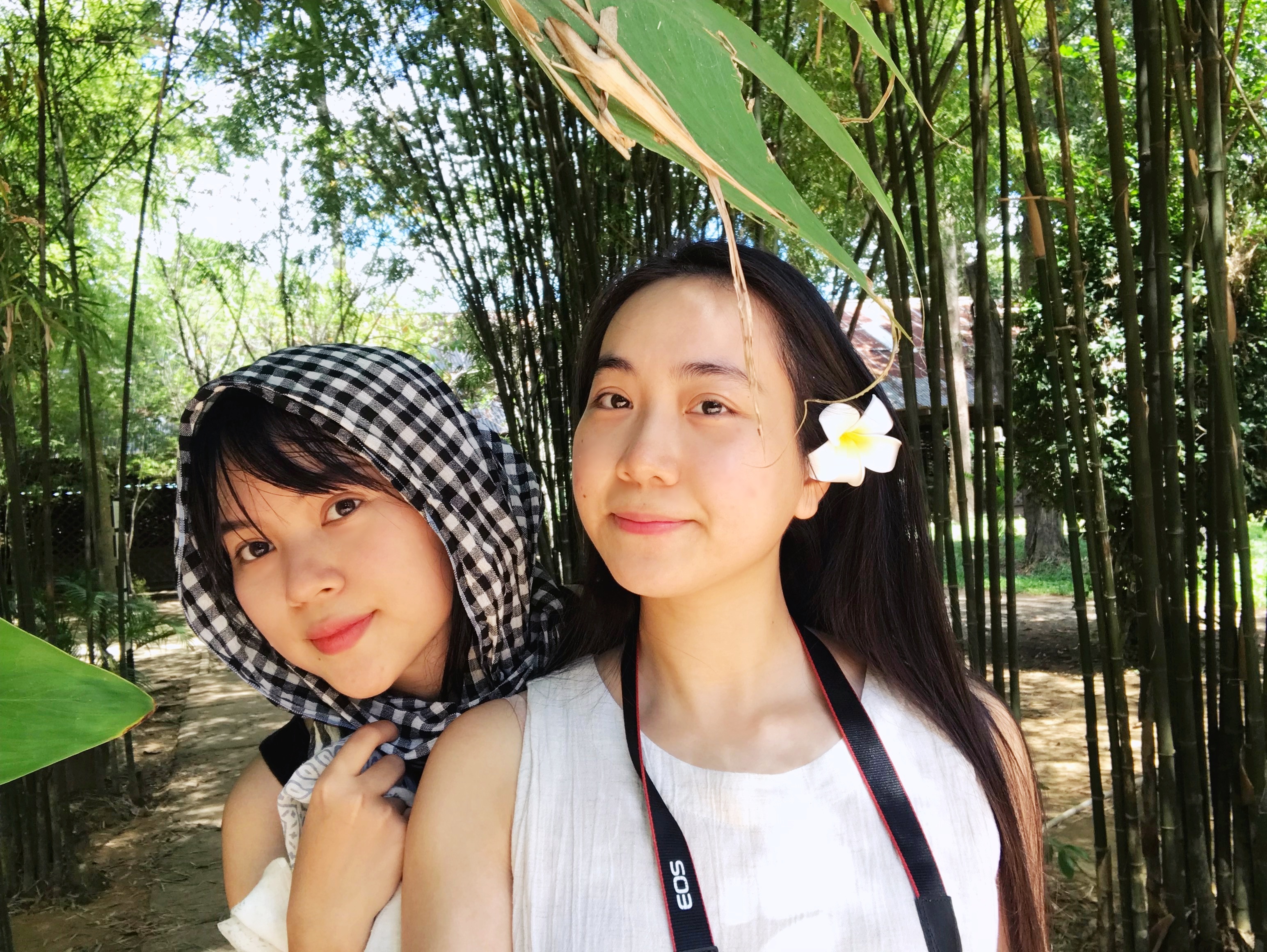 #Mytour: Lac loi giua Angkor Wat ky vi cung ban than hinh anh