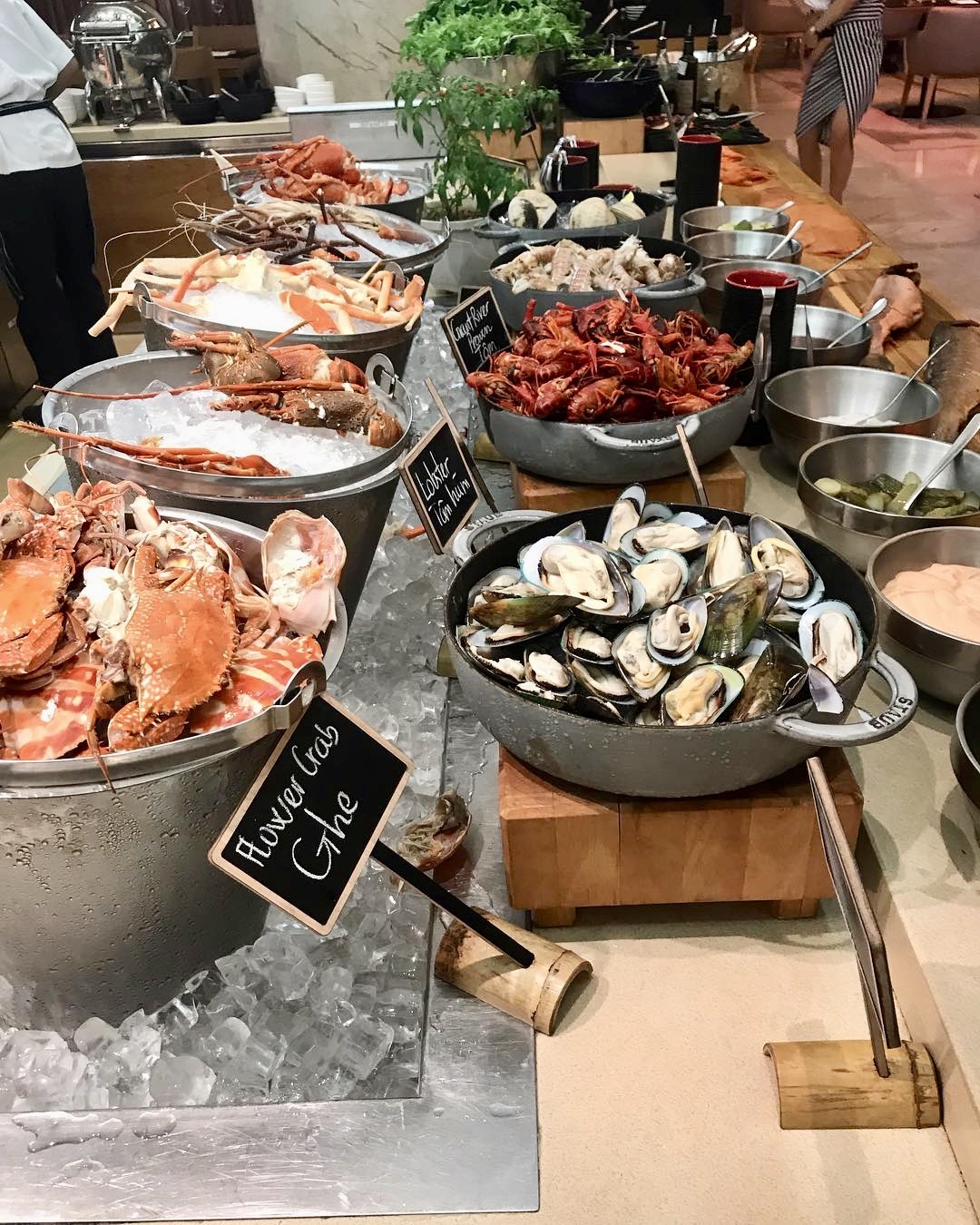 khach san buffet cao cap tai Ha Noi anh 4