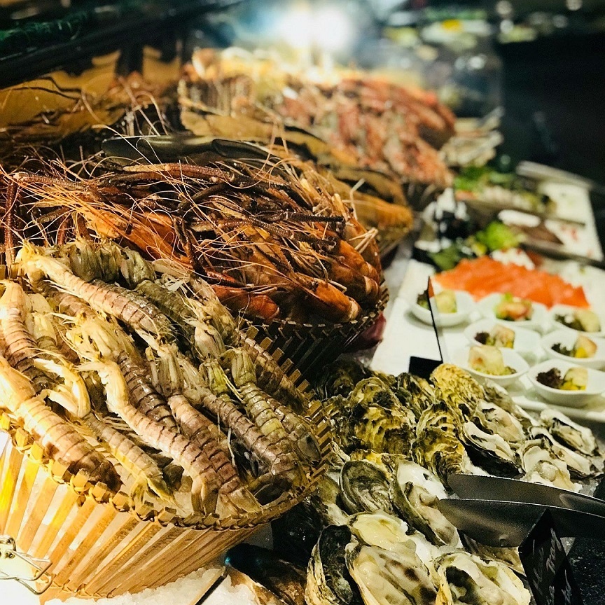 khach san buffet cao cap tai Ha Noi anh 10