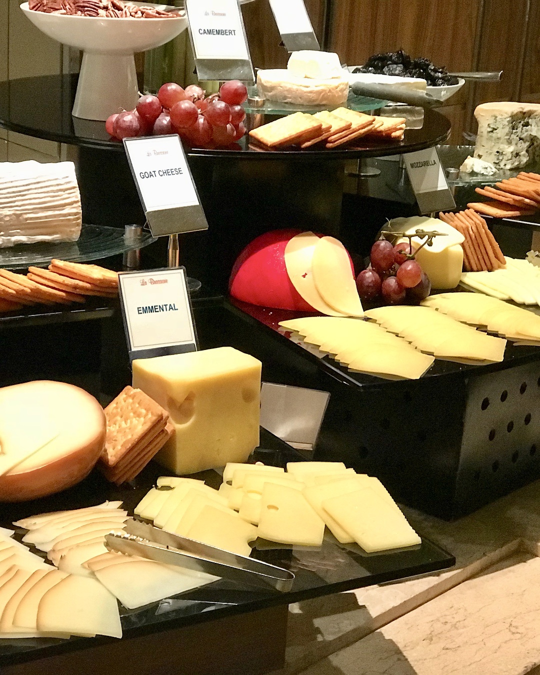 khach san buffet cao cap tai Ha Noi anh 19