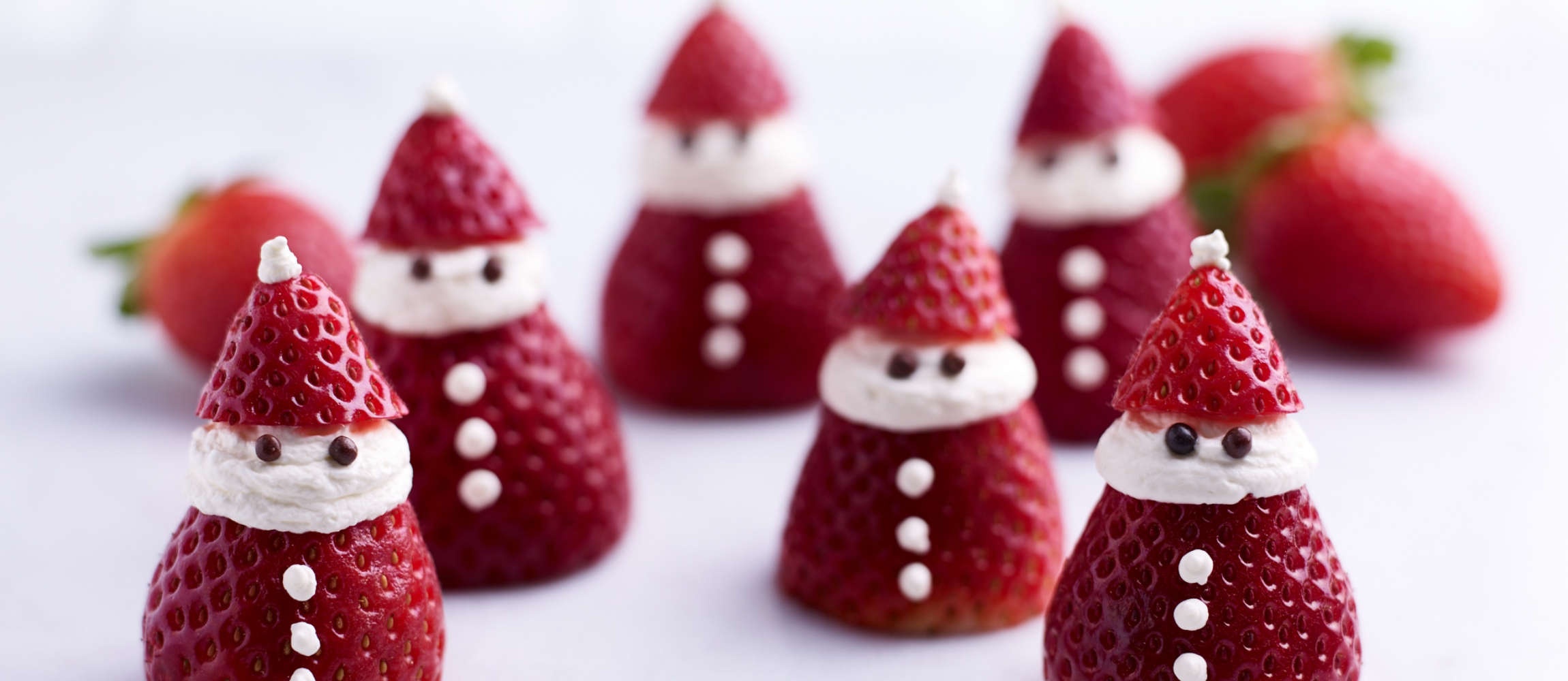 Goi y 10 mon trang mieng dep mat cho tiec Giang sinh cua moi nha hinh anh