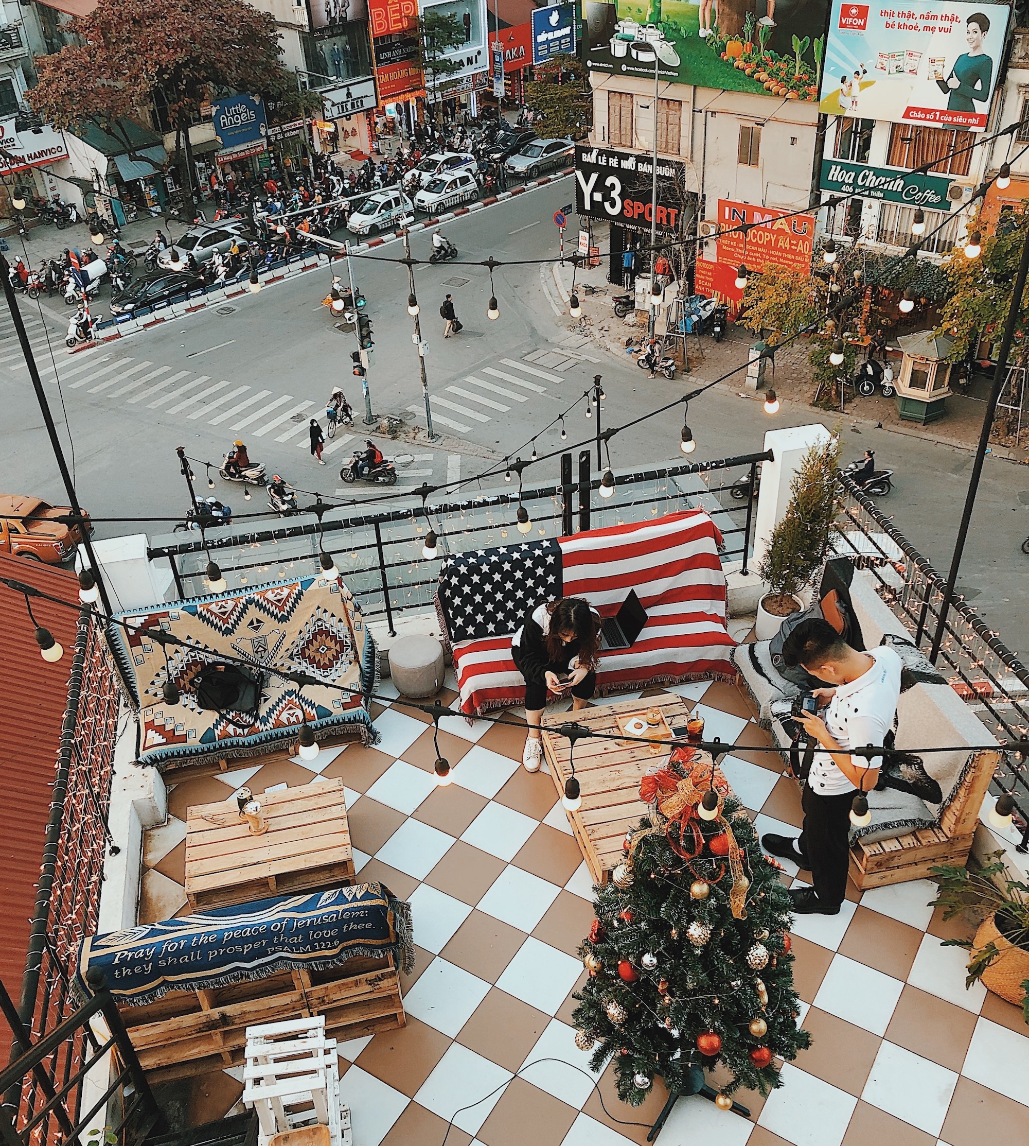 quan ca phe dep don Giang sinh anh 2