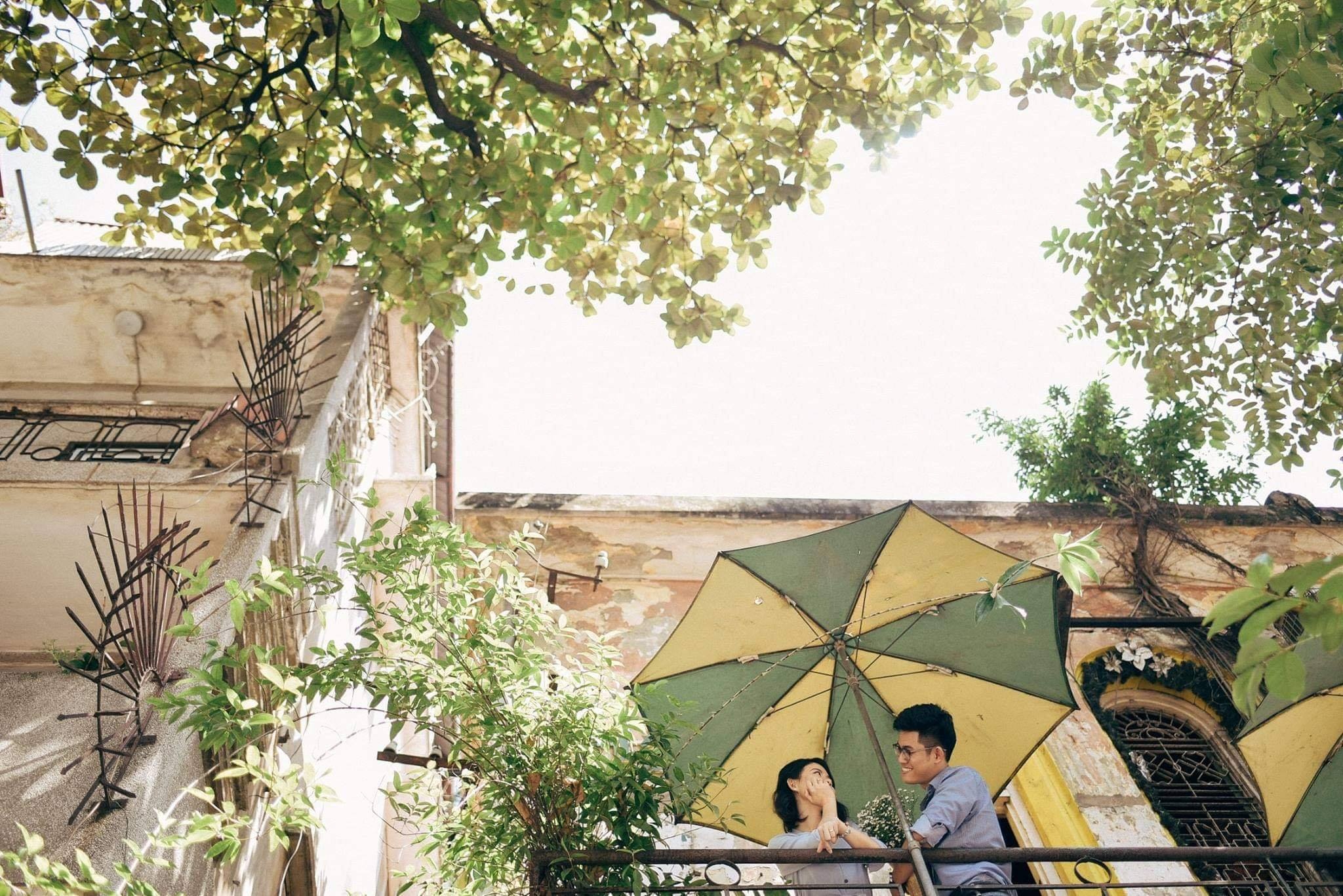 Dao quanh thu do ghe 5 quan ca phe dam net Ha Noi xua hinh anh