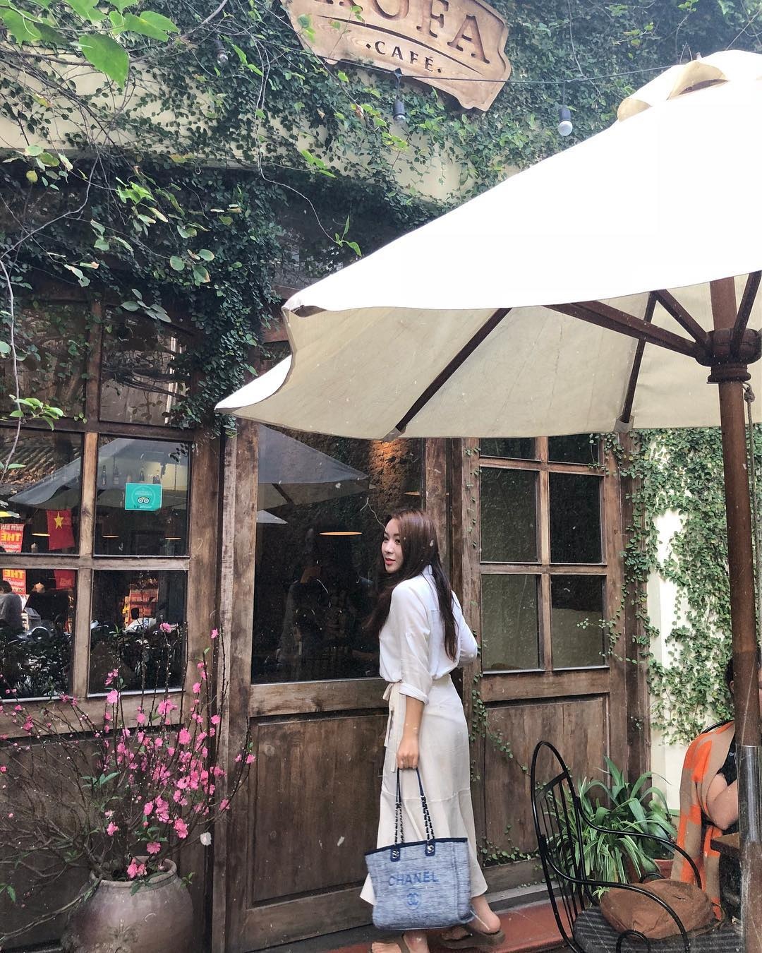 quan ca phe mo xuyen Tet tai Ha Noi anh 8