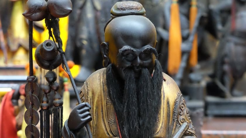 Cau duyen o ngoi den tho Nguyet lao thieng nhat Dai Loan hinh anh