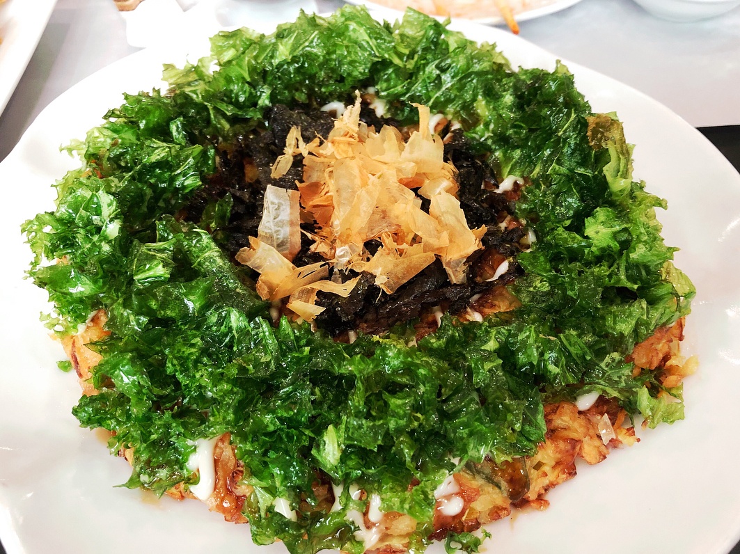 Thuong thuc mi lanh, banh phu rau xanh Trieu Tien giua long Ha Noi hinh anh