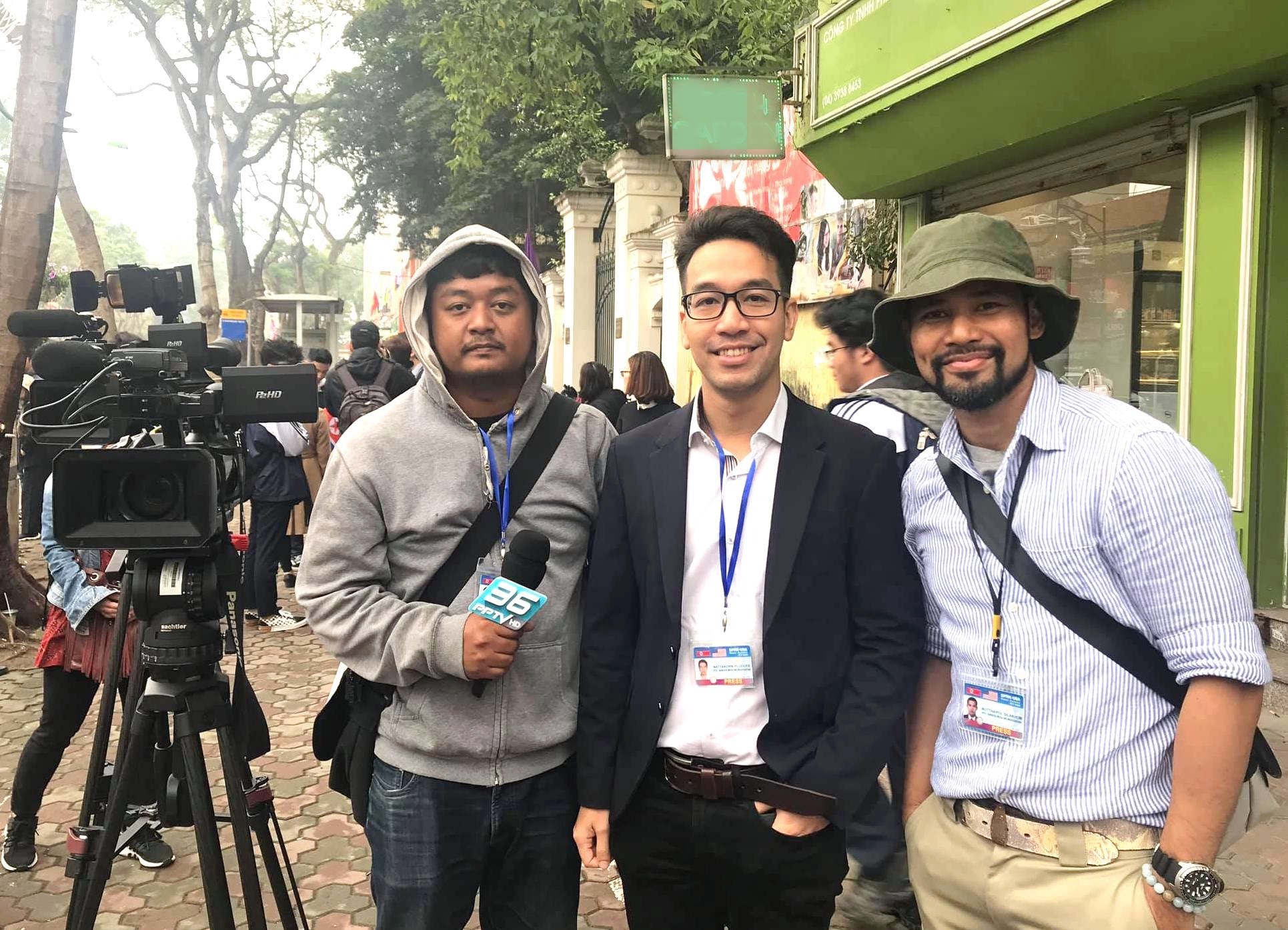 phóng viên quốc tế thích món ăn Việt Nam ảnh 2 phong vien quoc te thich mon an Viet Nam anh 2