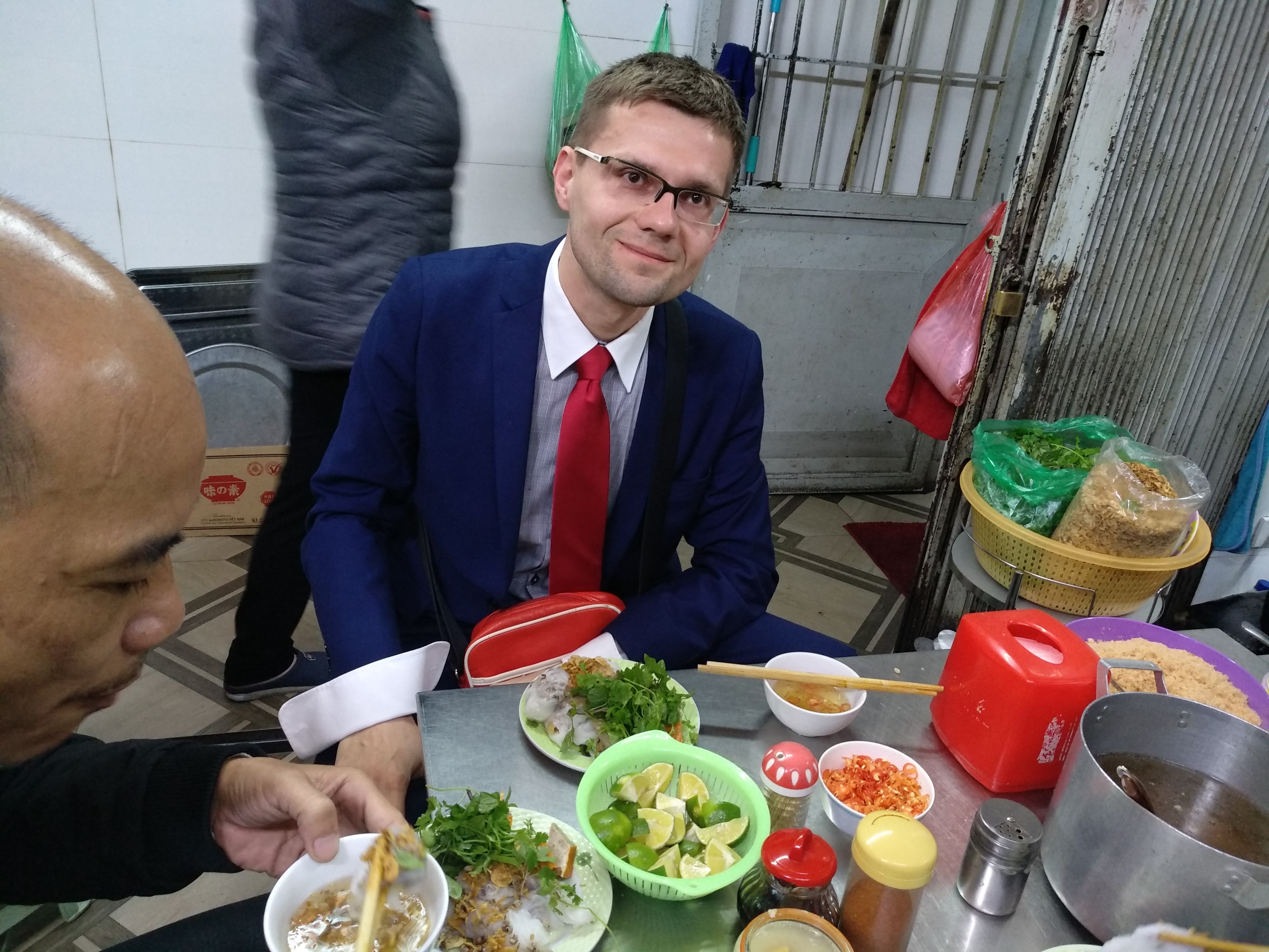 doc hanh kham pha am thuc Viet anh 2