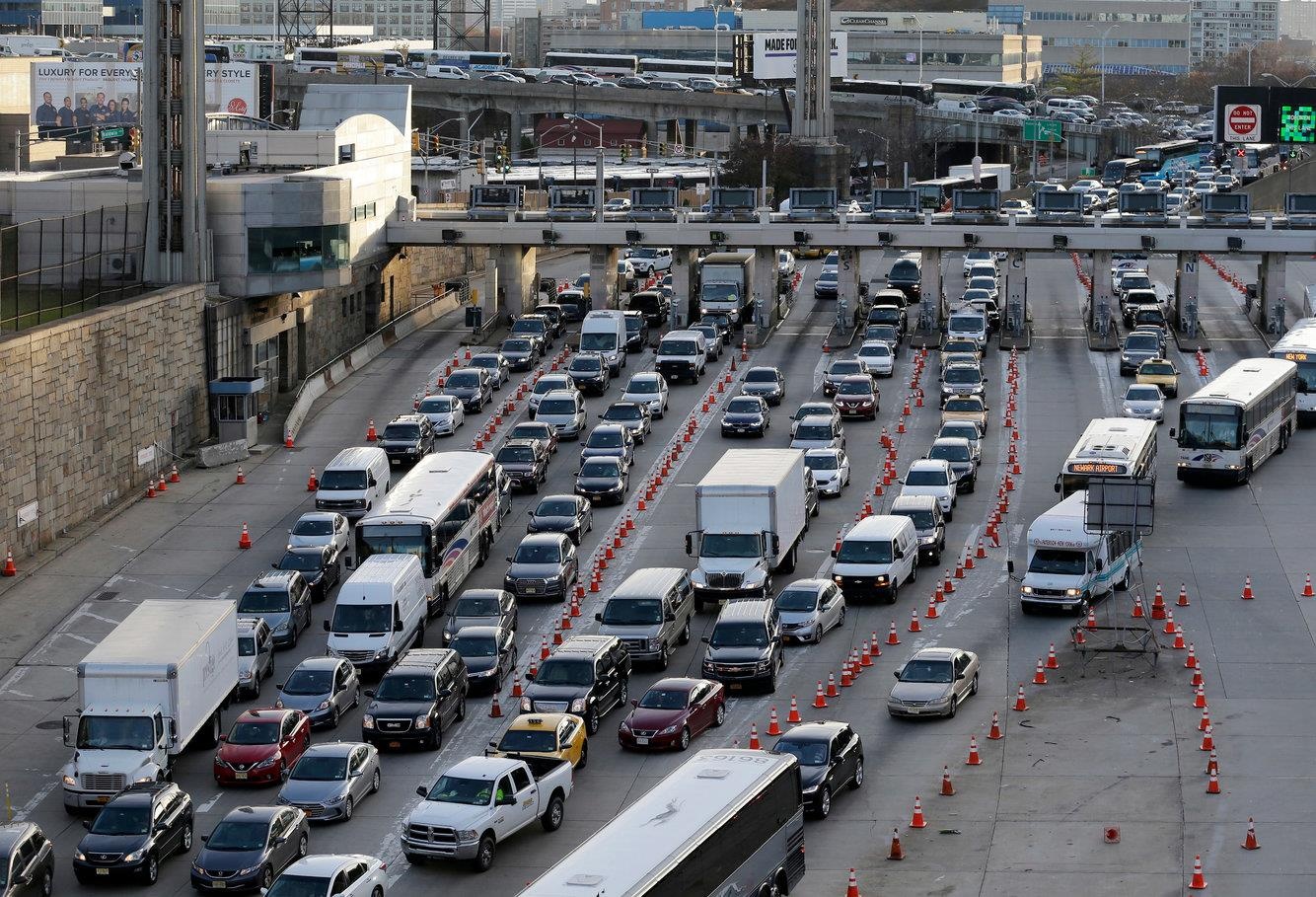 thanh pho tac duong nghiem trong anh 8