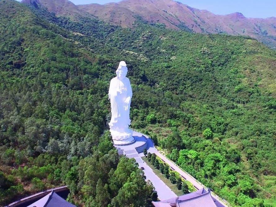 Bao tang Phat giao dau tien o Hong Kong dep yen binh ra sao? hinh anh